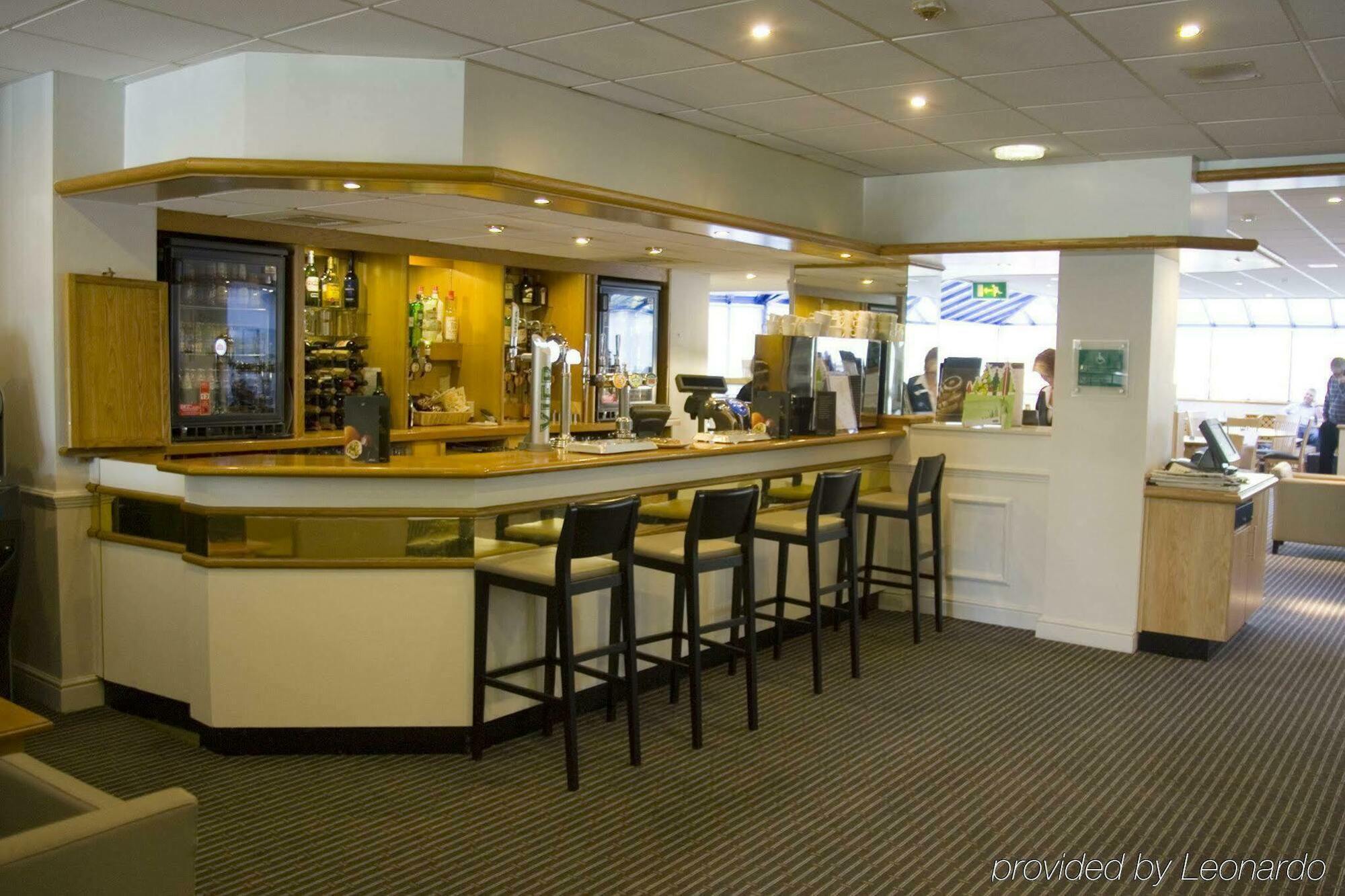 ฮอลิเดย์ อินน์ วอร์ริงทัน วอร์ริงตัน ร้านอาหาร รูปภาพ